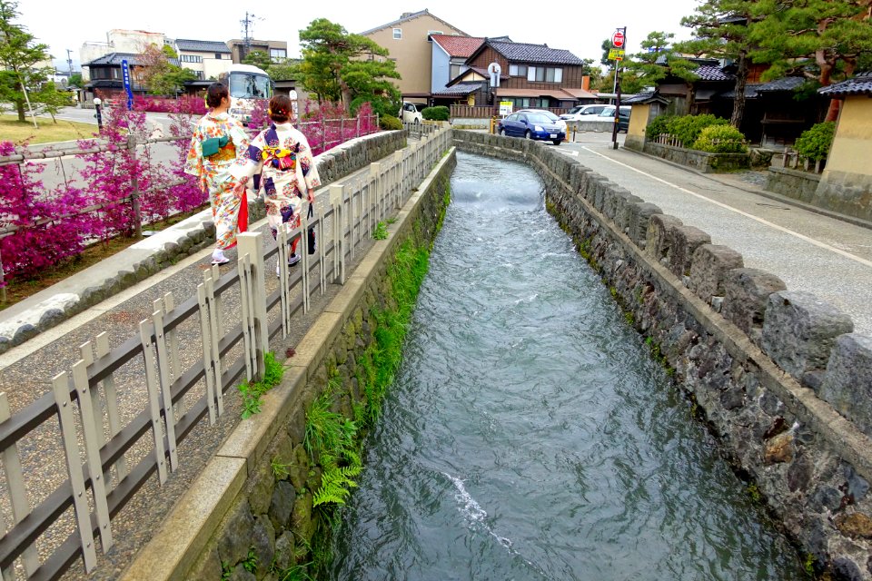 Onosho Canal - Kanazawa, Japan - DSC00551