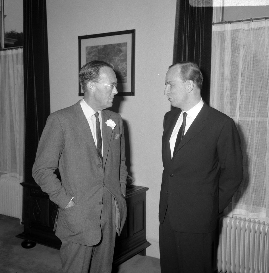 Ontvangsten, prinsen, filmregiseurs, paleizen, Bernhard, prins, Bergmann, Ingmar, Bestanddeelnr 919-6713