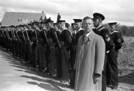 Onthulling monument Kornwerderzand, Bestanddeelnr 901-7505