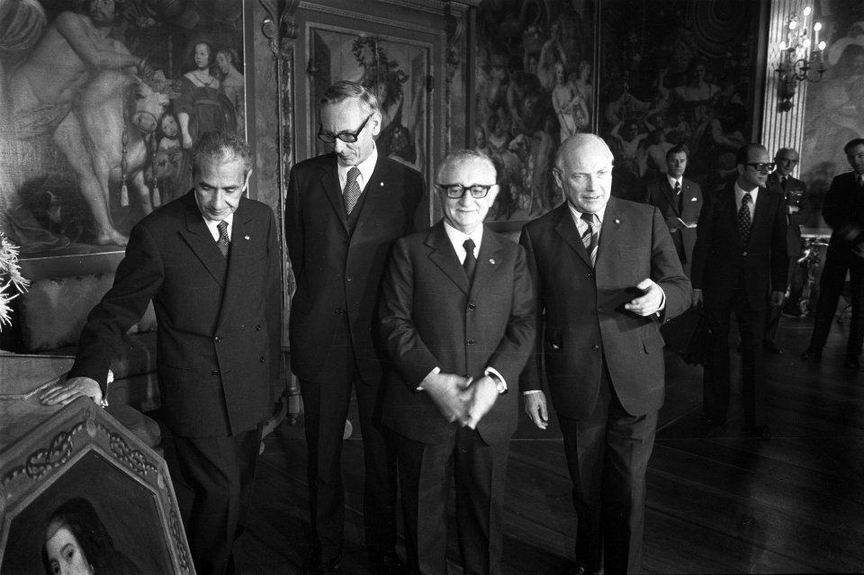 Ontmoeting van het Italiaans staatshoofd met Nederlandse bewindslieden op het Pa, Bestanddeelnr 926-7800