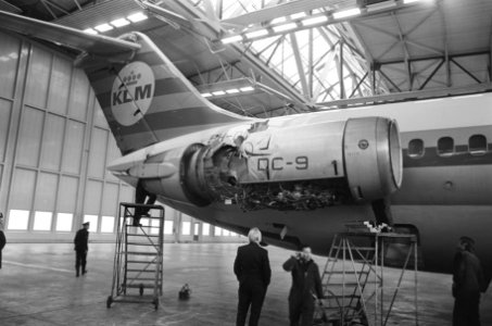 Ontploffing in motor van DC 9 vliegtuig van KLM na vertrek, Bestanddeelnr 924-1709