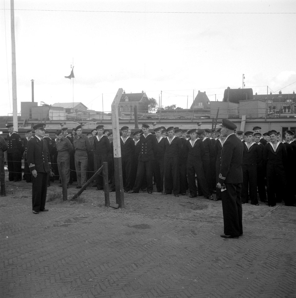 Overdracht commando MOD te IJmuiden, Bestanddeelnr 902-3911