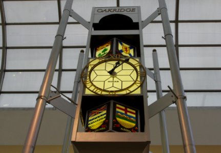 Oakridge Centre clock photo