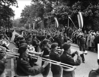 Ontvangst te Voorburg van het 5e Bataljon Garderegiment Jagers, Bestanddeelnr 903-9795