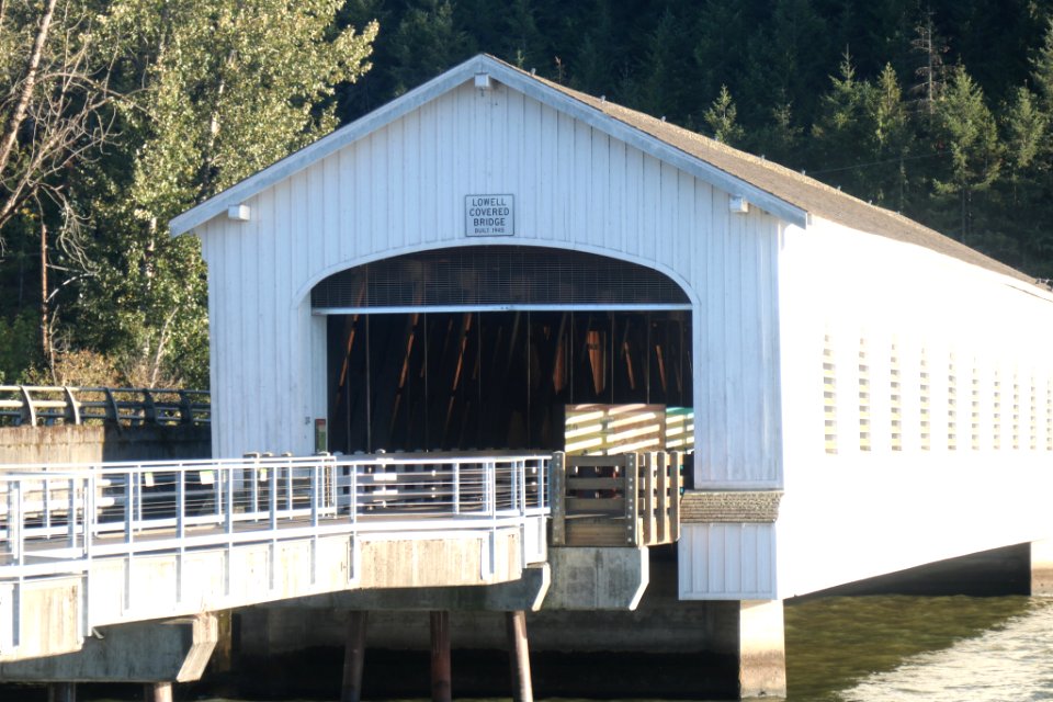 Oakridge Oregon Lowell Salt Creek Falls Covered Bridge Reservoir (179752699)