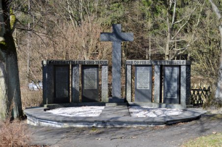 Oberlibbach, Friedhof, Gefallenendenkmal