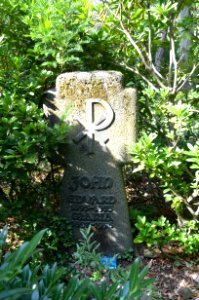 Oberrad, Waldfriedhof, Grab 4 – 448 John