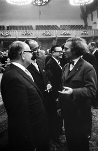 Ontvangst voor de voorzitter van Suriname, Antillen en Nederland. Anton van der , Bestanddeelnr 912-5754