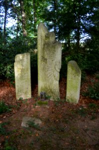 Oberrad, Waldfriedhof, Grab 2 J 12 Surla