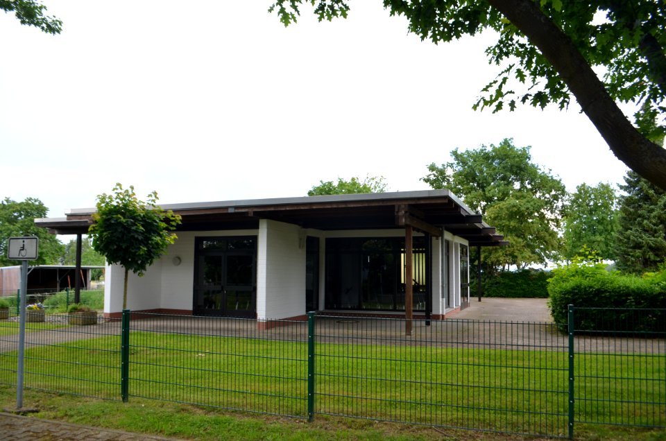 Oberwetz, Friedhof, Trauerhalle