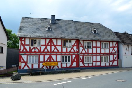 Oberquembach, Gießener Straße 8