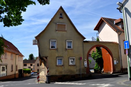 Ober-Erlenbach, Ober-Erlenbacher Straße 16