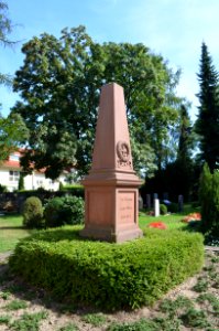 Oberrad, Alter Friedhof, Ehrenmal