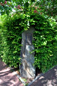 Ober-Erlenbach, Gedenkstein Familie Jordan