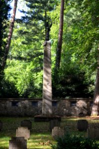 Oberrad, Waldfriedhof, Gefallenendenkmal 14 18