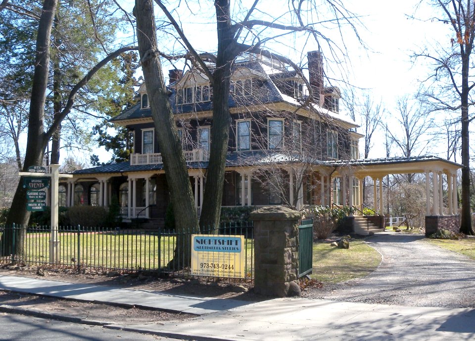 Oakes Mansion signs jeh