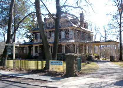 Oakes Mansion signs jeh