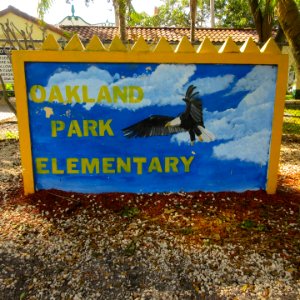 Oakland Park Elementary School building signage