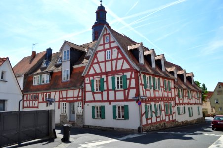 Ober-Erlenbach, Ober-Erlenbacher Straße 11