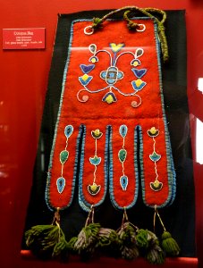Octopus bag, tribe and date unknown, felt, glass beads, yarn, muslin, silk - Fairbanks Museum and Planetarium - DSC04318