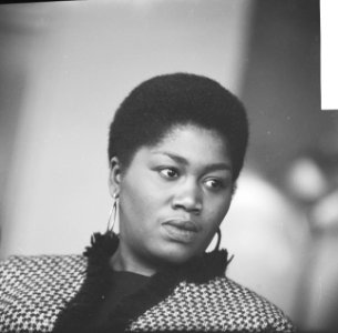 Odette, gospelzangeres in Amsterdam. Portret, Bestanddeelnr 913-2557