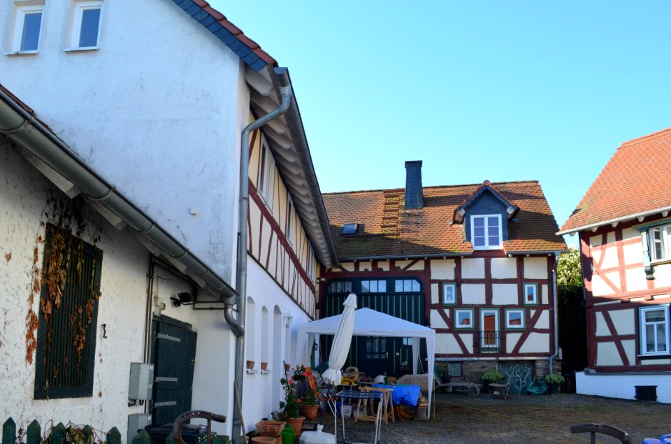 Oberlauken, Hessenstraße 7, Innenhof (1)