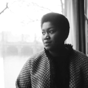 Odette, gospelzangeres in Amsterdam. Portret, Bestanddeelnr 913-2559