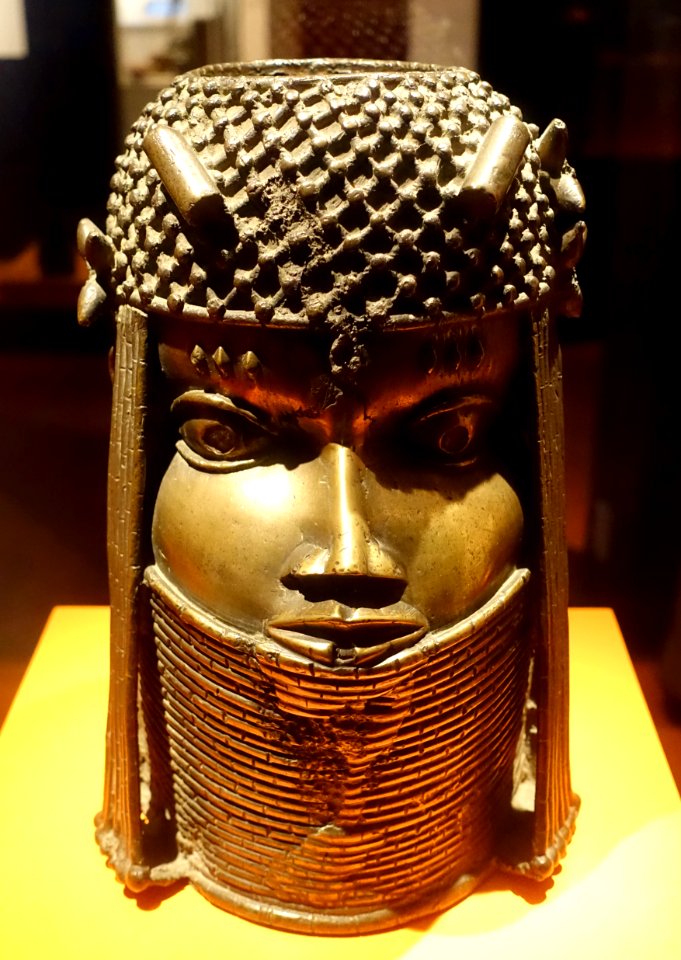 Oba, Benin City, Nigeria, 17th century, No. 1907.44.0383 - Etnografiska museet - Stockholm, Sweden - DSC01036