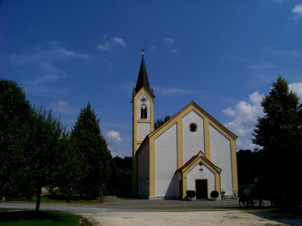 Oberhaselbach-kirche-sankt-martin