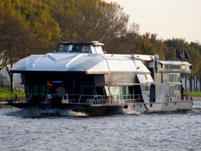 OCEANADIVA Futura (ENI 02328645) at the Amsterdam-Rhine Canal, pic2 photo