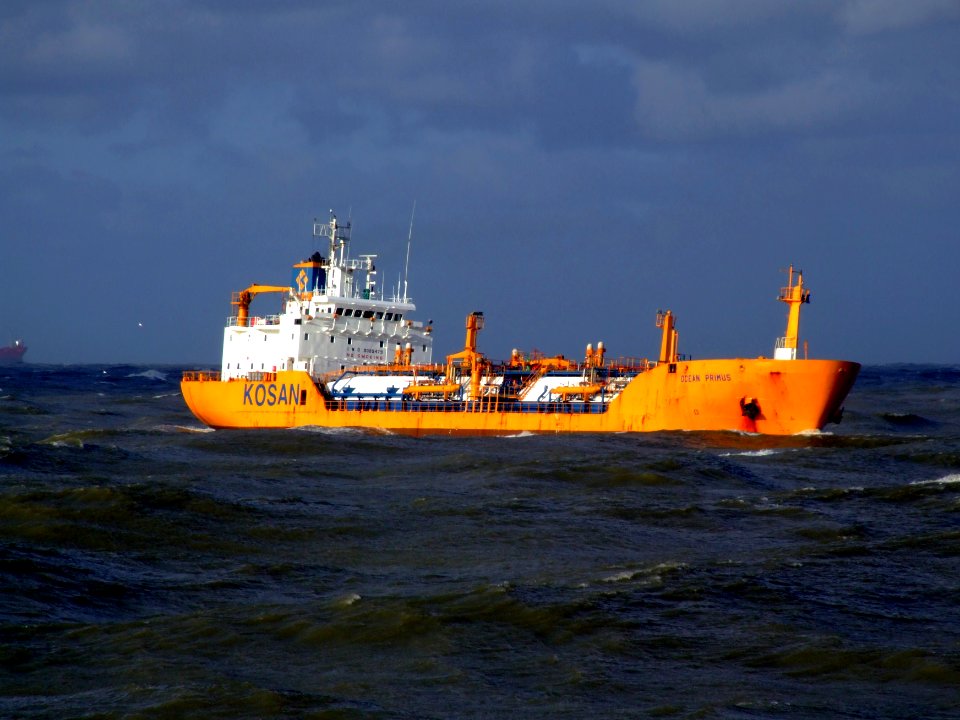 Ocean Primus p1 approaching Port of Rotterdam, Holland 21-Jan-2007