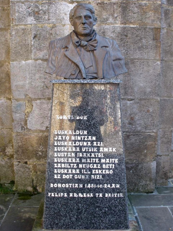 Ochandiano - Monumento a Felipe Arrese Beitia