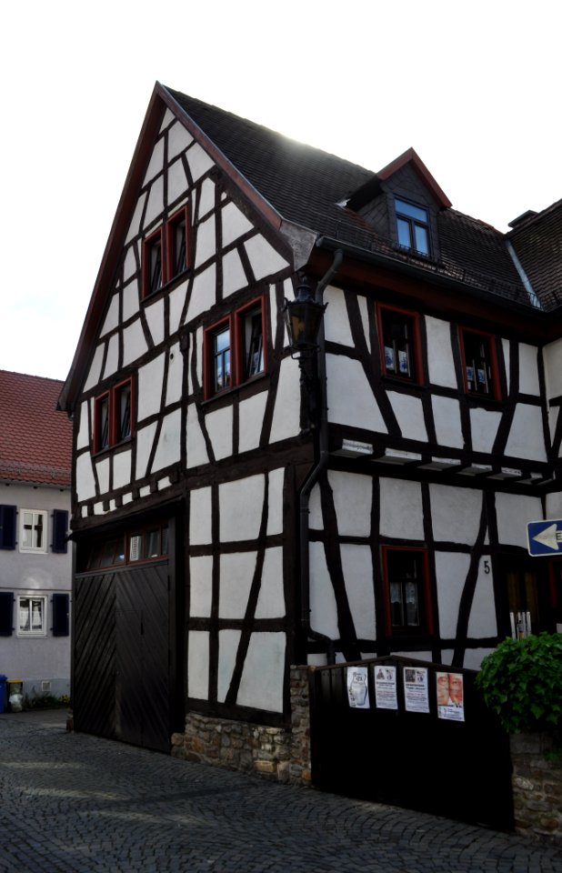Oberursel, St. Ursulagasse 5 (1)