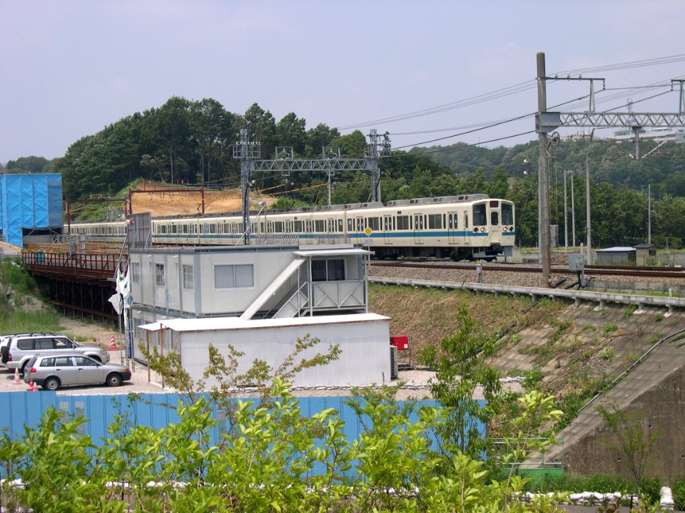 Odakyu 9000 Passing Haruhino