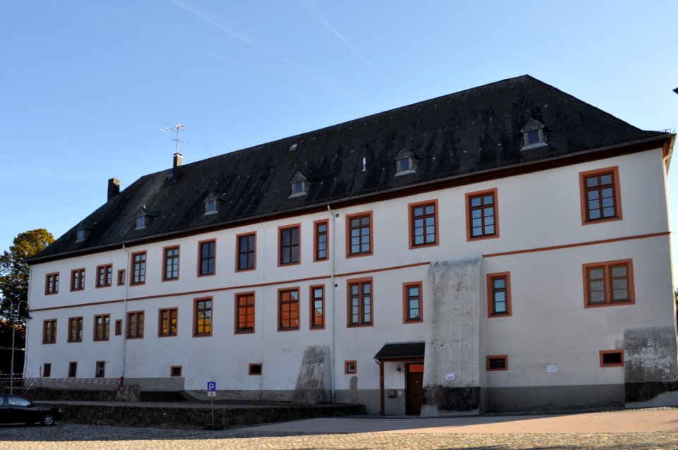 Ober-Mörlen, Schloss, Rückseite