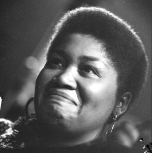 Odette, gospelzangeres in Amsterdam. Portret, Bestanddeelnr 913-2558
