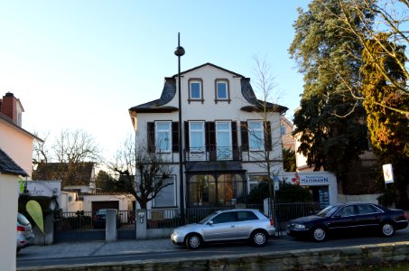 Oberursel, Adenauerallee 8