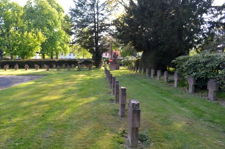 Oberursel, Alter Friedhof, Den Opfern (1)