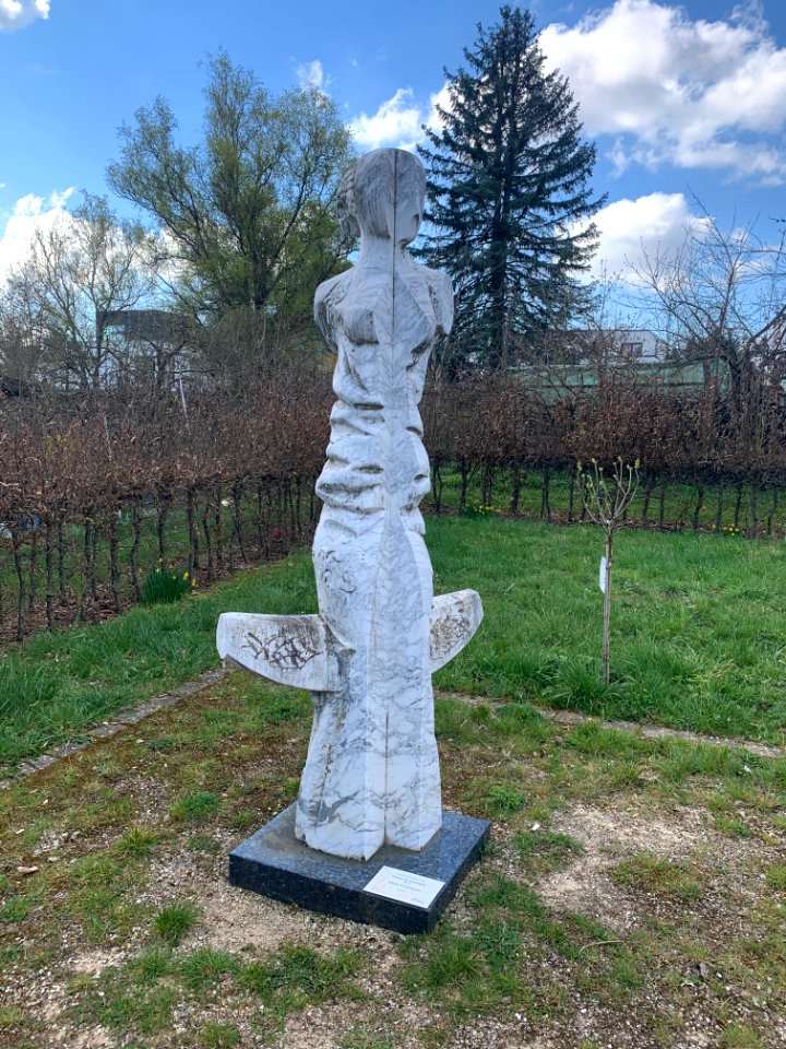 Oberursel, Lomonossow-Park, Skulptur Struck by moonlight