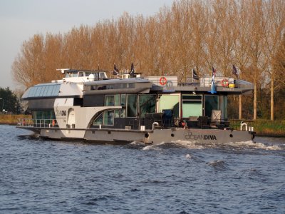 OCEANADIVA Futura (ENI 02328645) at the Amsterdam-Rhine Canal, pic3 photo