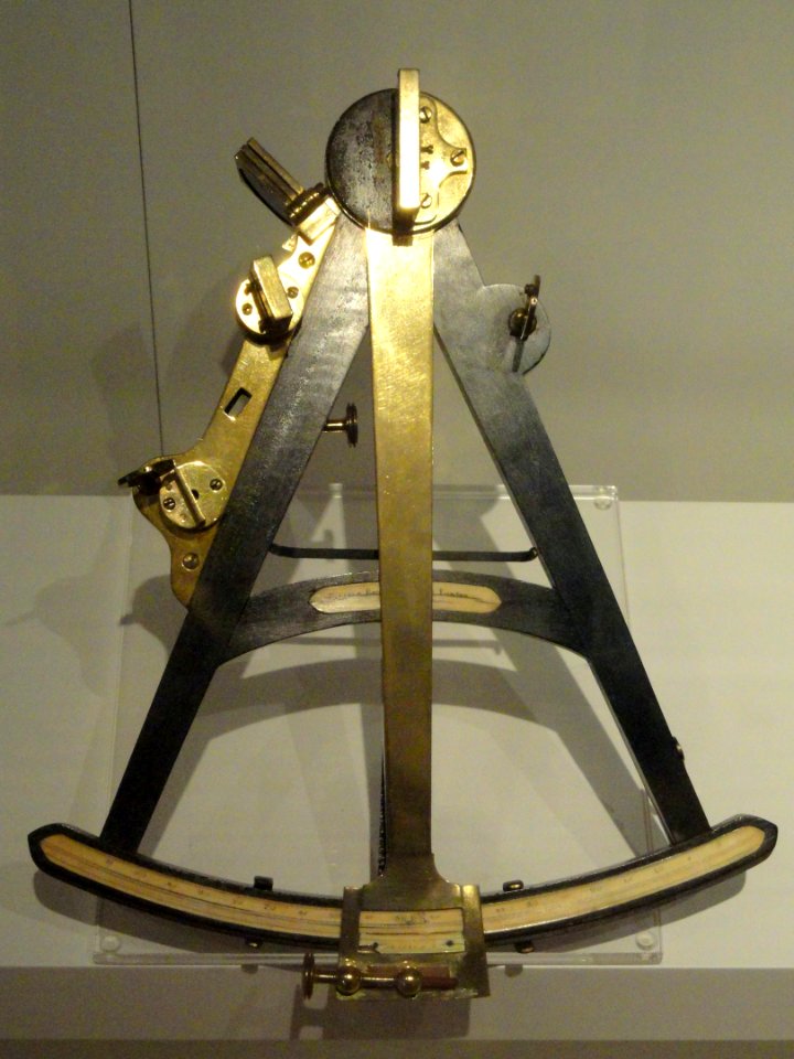 Octant or Hadley quadrant, by Spencer, Browning & Rust, London, England, c. 1790-1810, ebony, bone, brass - Royal Ontario Museum - DSC00258