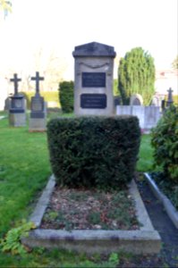 Oberursel, Alter Friedhof, Grab Karl Janz