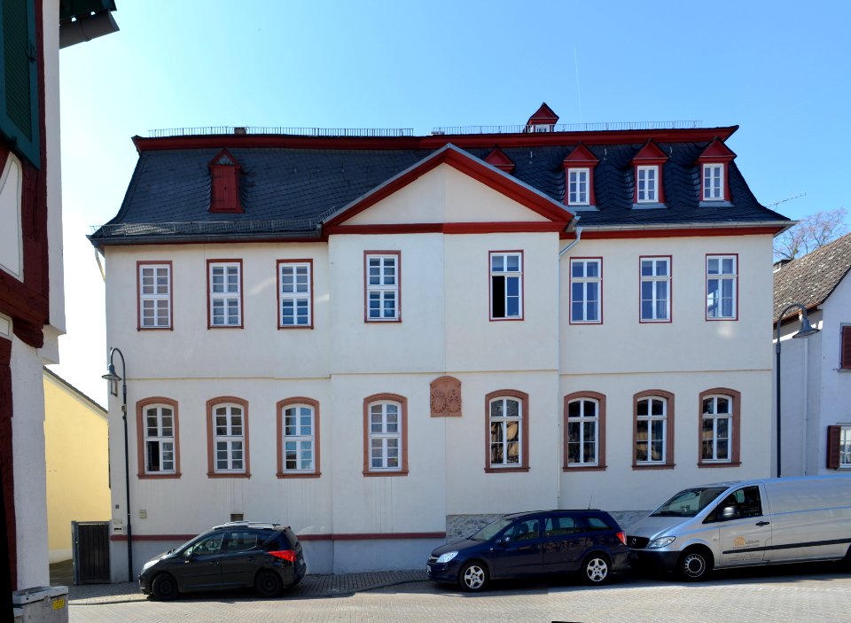 Ober-Rosbach, Homburger Straße 1a-3