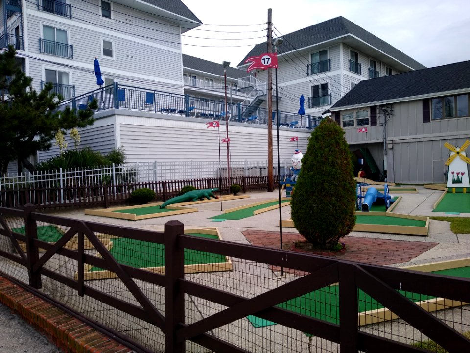 Ocean Putt Golf