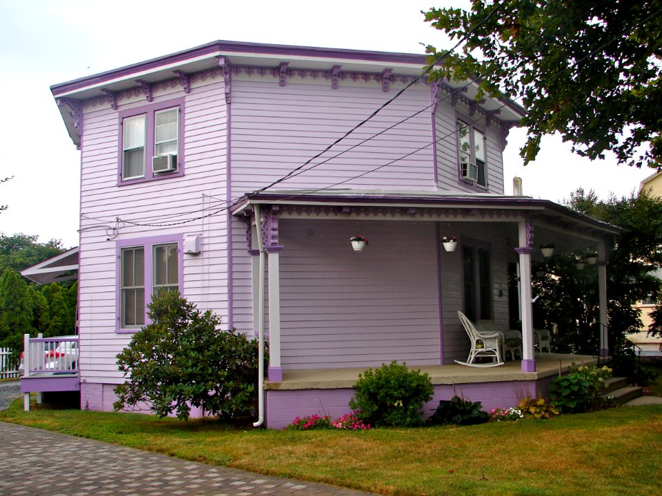 Octagonal House CMHD