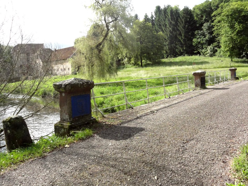 Oberstinzel (Moselle) pont Colonel Rouvillois 20 novembre 1944