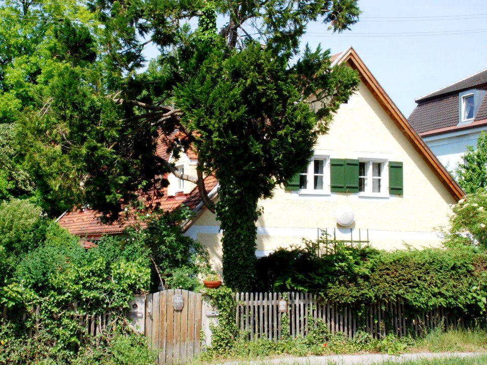 Oberschleißheim Freisinger Straße 22