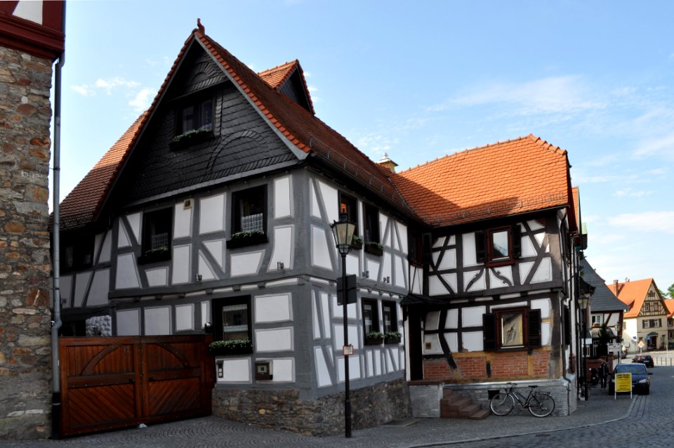 Oberursel, Marktplatz 13