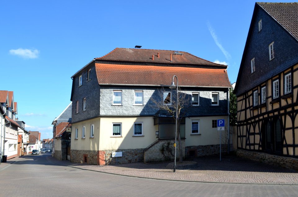 Ober-Rosbach, Friedberger Straße 1