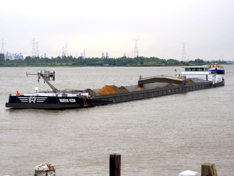 Nueva Vida ENI 06002893, Van Cauwelaertsluis, Port of Antwerp pic1